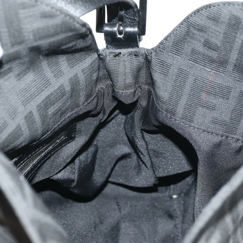 【日本直送】FENDI Zucca帆布Mamma Baguette單肩包 黑色銀色 正品 yk19531V-20