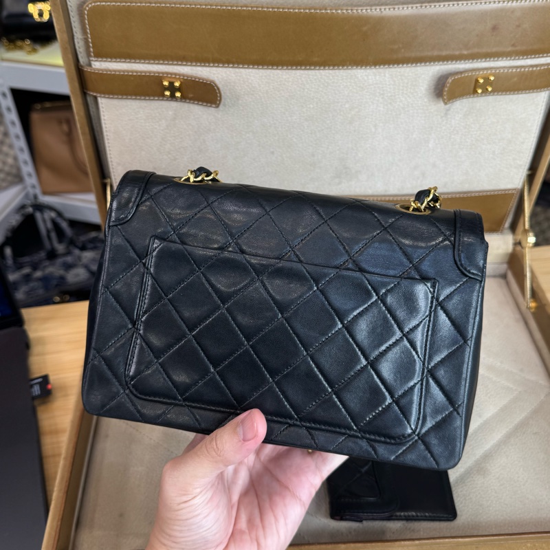 上架中🔑Chanel 古董黑金羊小黛妃coco金釦鍊包(子母包)-7