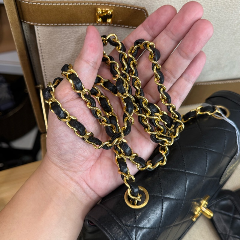 上架中🔑Chanel 古董黑金羊小黛妃coco金釦鍊包(子母包)-14