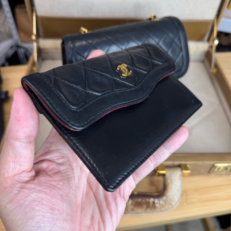 上架中🔑Chanel 古董黑金羊小黛妃coco金釦鍊包(子母包)-19