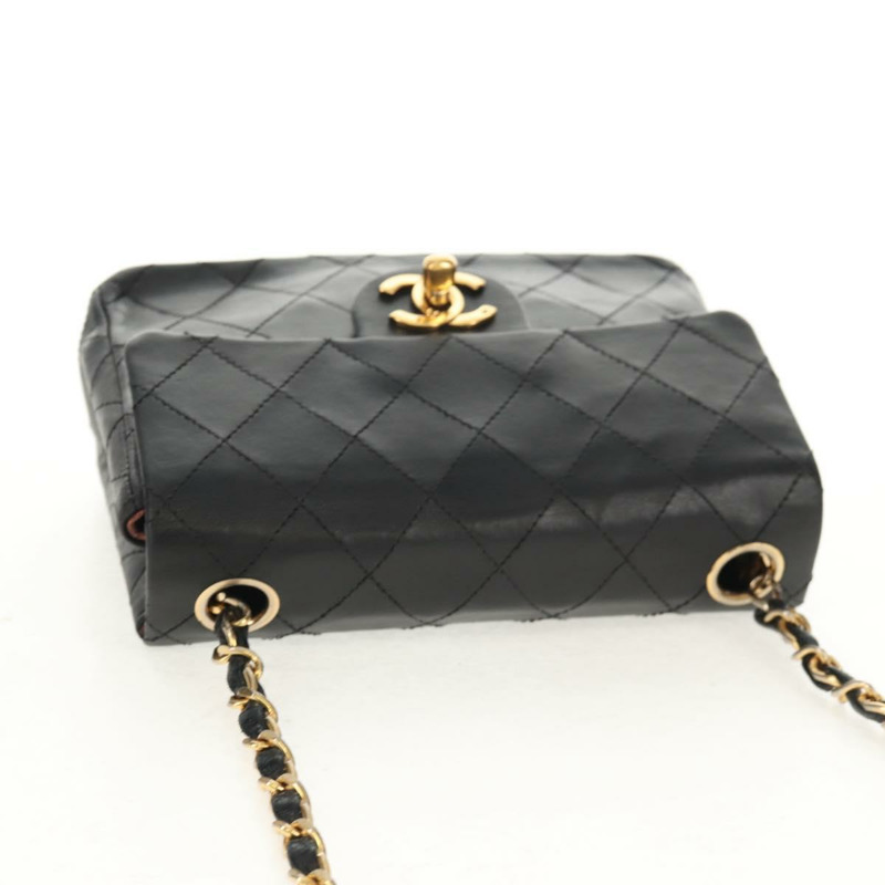 【日本直送】香奈兒 (CHANEL) 絎縫鏈條肩背包，羊皮材質，黑色，金色雙C標誌，貨號 142988V-5