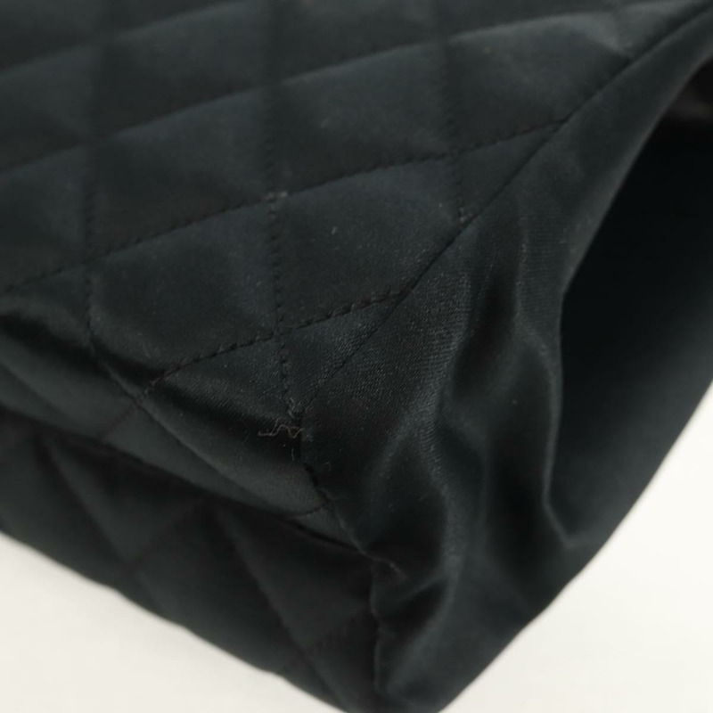 【日本直送】香奈兒 (CHANEL) 絎縫鏈條肩背包，緞面黑色，金色雙C標誌，正品編號 154932SAV-17