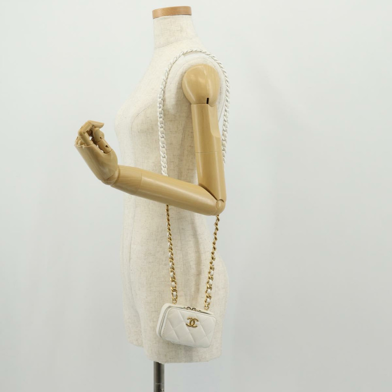 【日本直送】香奈兒 (CHANEL) 絎縫鏈條單肩包,羊皮材質,白色金色雙C標誌,正品編號 bs31458SAV-26