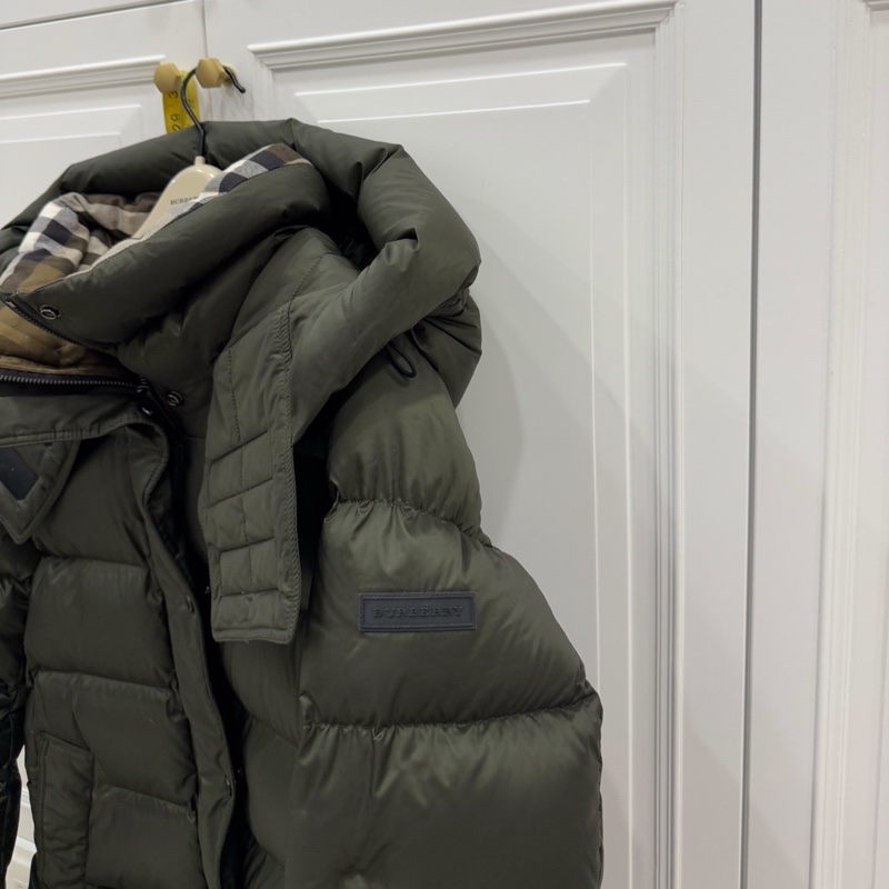 BURBERRY 軍綠色 長版羽絨外套 風衣外套 羽絨外套-21