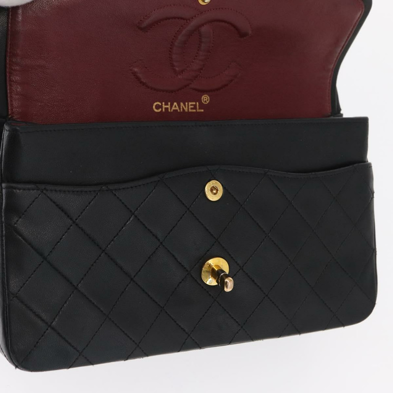 【日本直送】香奈兒 Matelasse 25 雙蓋鏈條包，羊皮材質，黑色，金色雙C標誌，正品 ka696SV-22