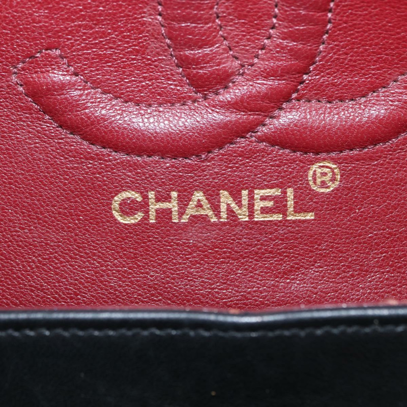 【日本直送】香奈兒 Matelasse 25 雙蓋鏈條包，羊皮材質，黑色，金色雙C標誌，正品 ka696SV-23