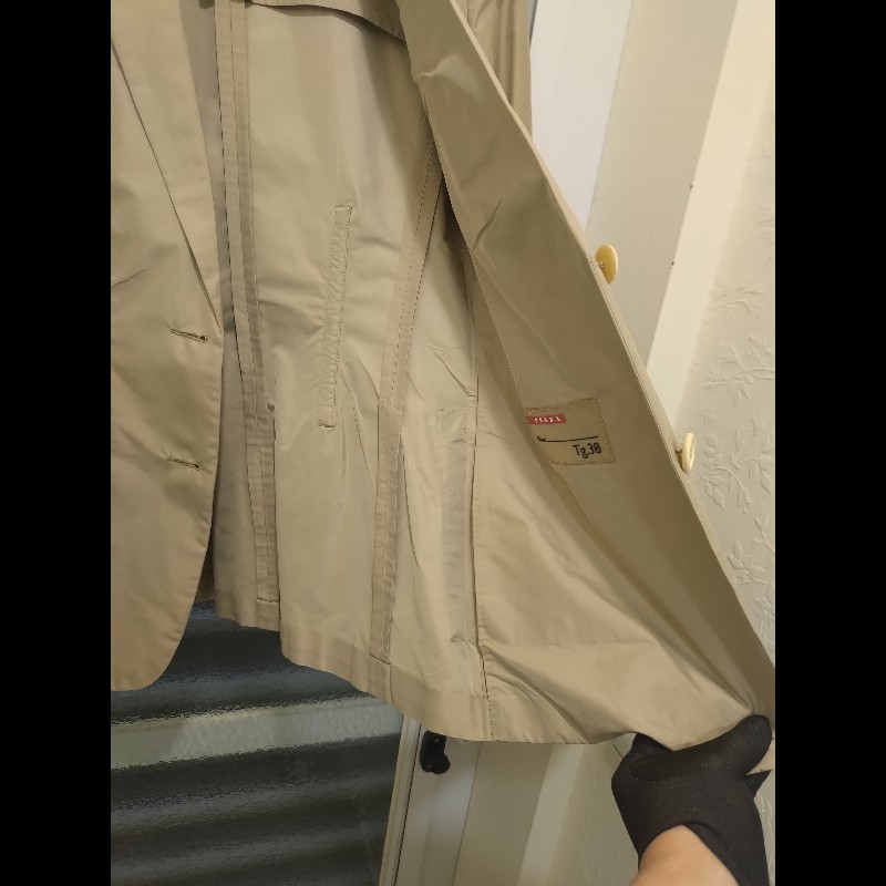 Prada 駝色抓皺口袋外套-11