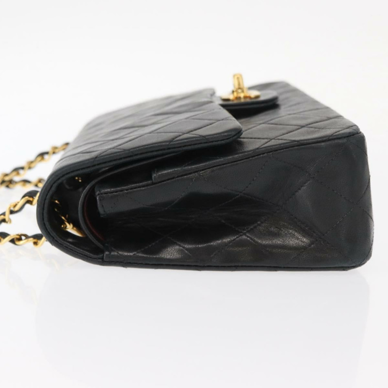 【日本直送】香奈兒 Matelasse 25 雙蓋鏈條包，羊皮材質，黑色，金色雙C標誌，正品 BA9002SAV-3