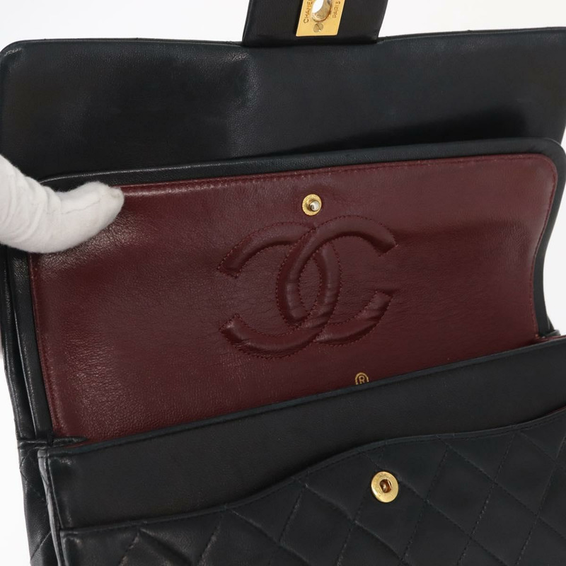 【日本直送】香奈兒 Matelasse 25 雙蓋鏈條包，羊皮材質，黑色，金色雙C標誌，正品 BA9002SAV-22