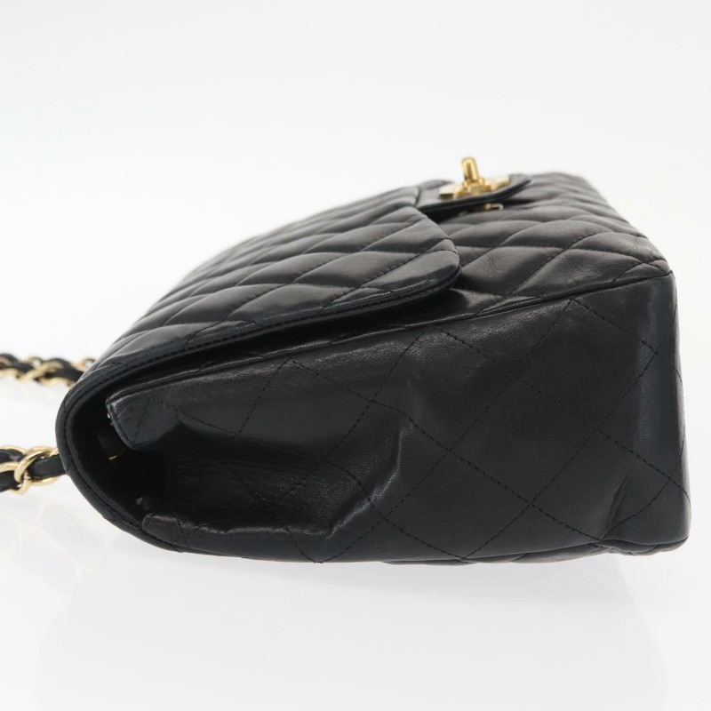 【日本直送】香奈兒 Matelasse 30 鏈條肩背包,羊皮材質,黑色,金色雙C標誌,正品編號 156627SAV-3