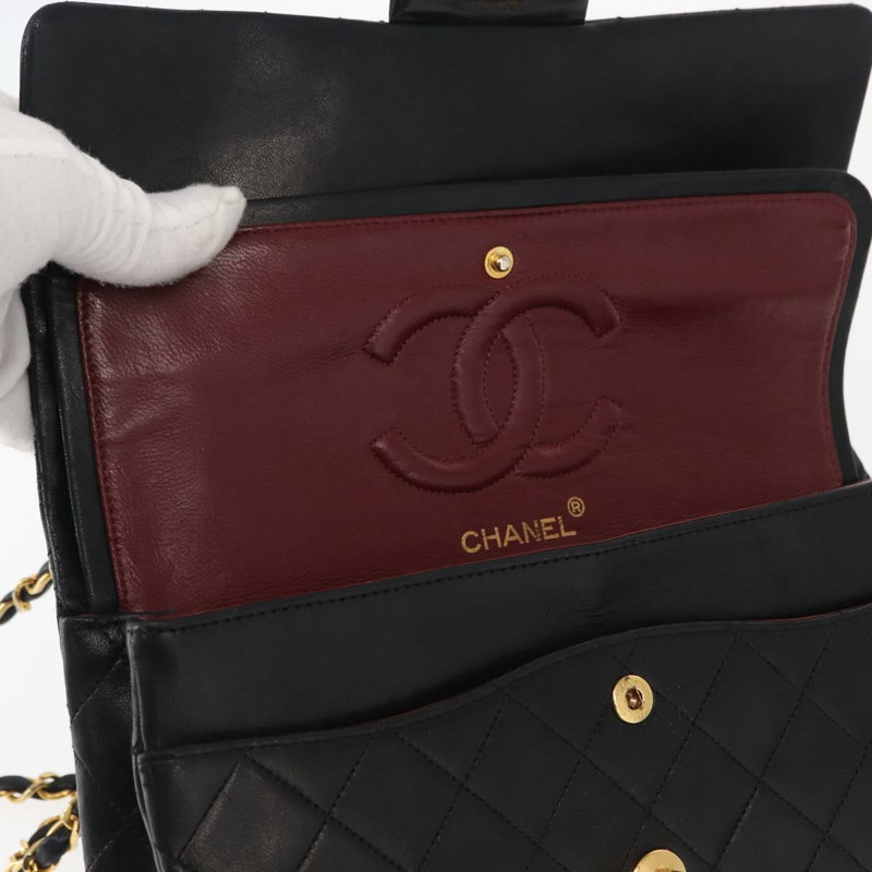 【日本直送】香奈兒 Matelasse 25 雙蓋鏈條包,羊皮材質,黑色,金色雙C標誌,正品編號 156636SAV-22