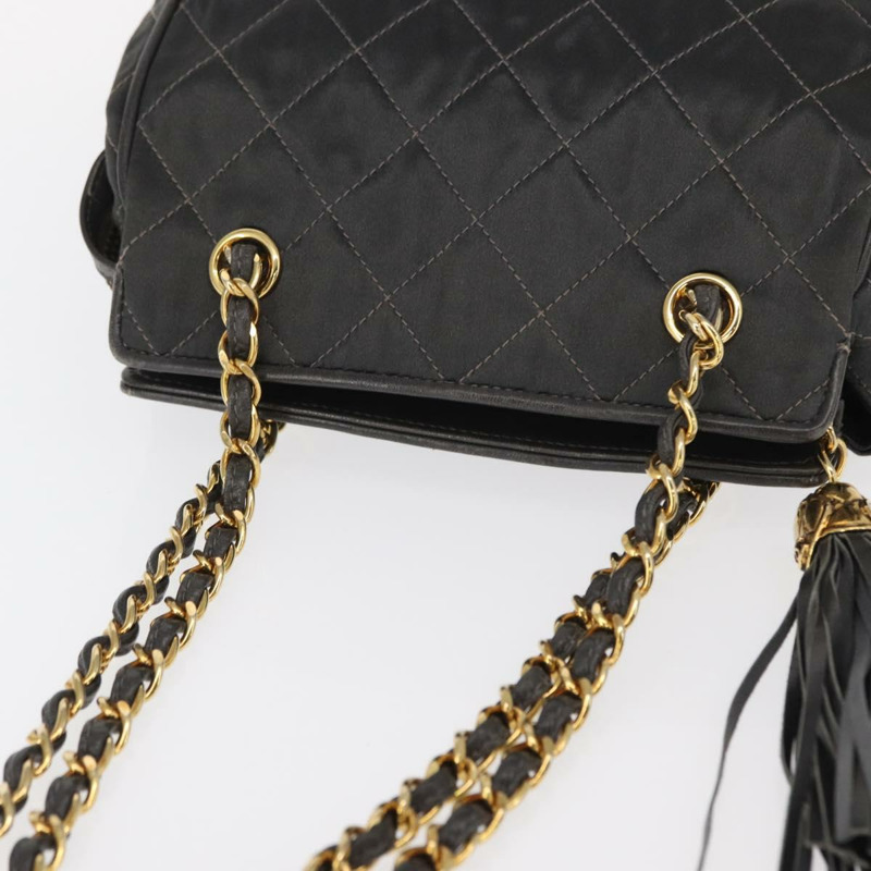 【日本直送】香奈兒 (CHANEL) 絎縫鏈條肩背包，緞面灰色，金色雙C標誌，貨號 156631V-5