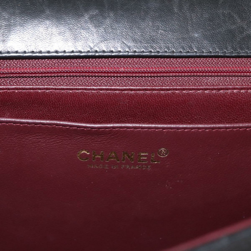 【日本直送】香奈兒 Matelasse 30 鏈條肩背包，羊皮材質，黑色，金色雙C標誌，正品編號 158361SAM-23