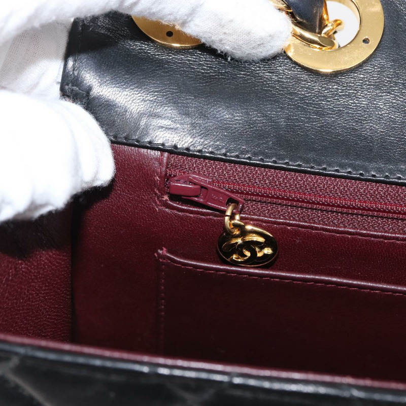 【日本直送】香奈兒 Matelasse 30 鏈條肩背包，羊皮材質，黑色，金色雙C標誌，正品編號 158361SAM-26