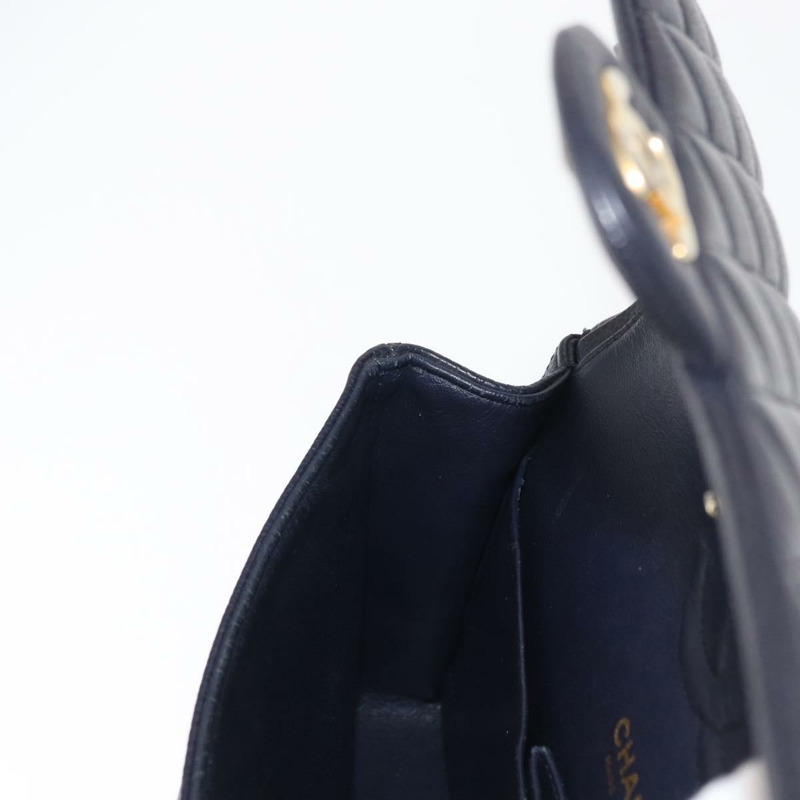 【日本直送】香奈兒 Matelasse 25 雙蓋鏈條包，魚子醬紋皮革，海軍藍，金色雙C標誌，正品編號 158359SM-24