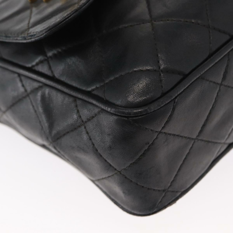 【日本直送】香奈兒 (CHANEL) 絎縫鏈條肩背包，羊皮材質，黑色，金色雙C標誌，貨號 146556V-8