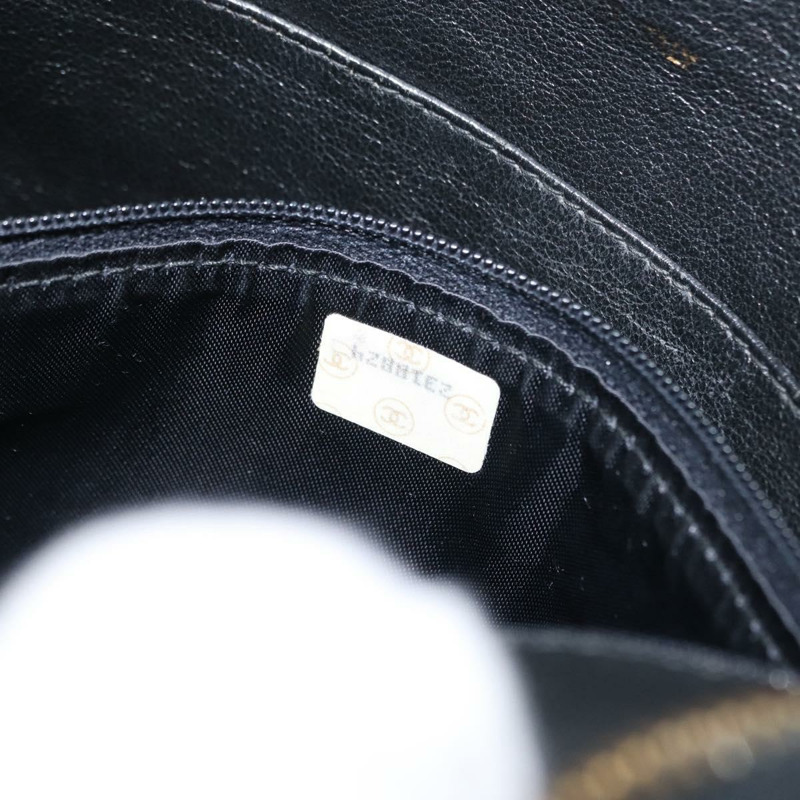 【日本直送】香奈兒 (CHANEL) 絎縫鏈條肩背包，羊皮材質，黑色，金色雙C標誌，貨號 146556V-10