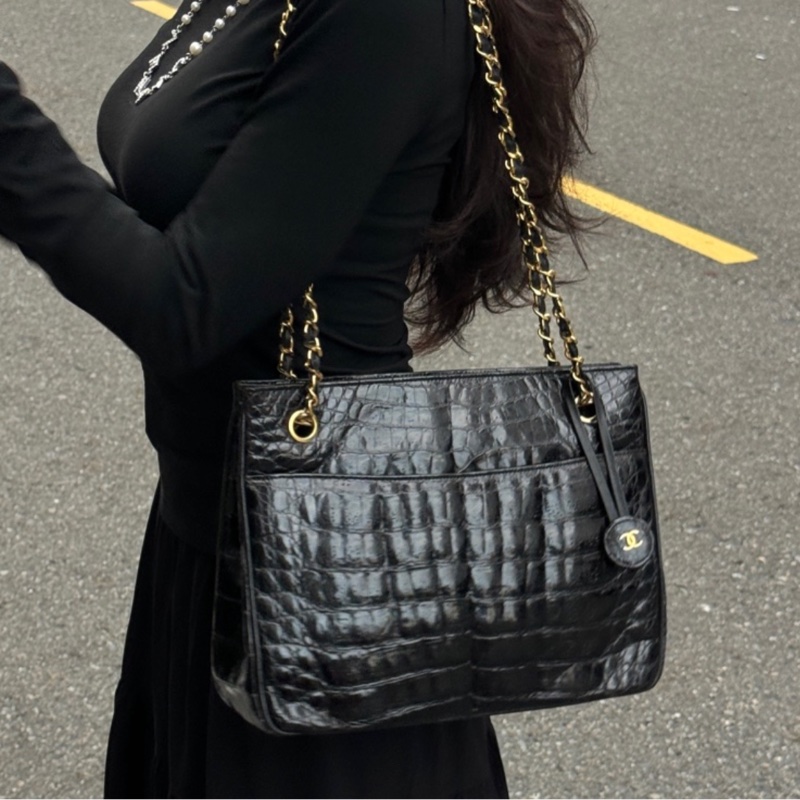 【極新🎁 真鱷魚皮】 Chanel 香奈兒 鱷魚皮 黑金托特包 專櫃60幾萬！-22