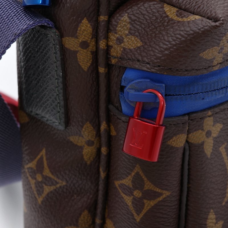 Louis Vuitton 路易威登 Monogram Outdoor Messenger 郵差包  PM 棕色 藍色 雙色 拚色 帆布 拉鍊郵差包 肩背包 斜背包-11