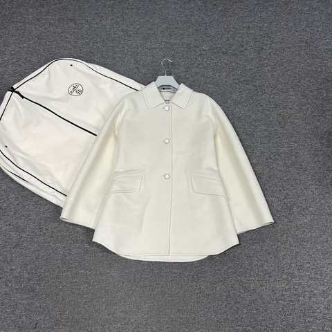 99新 Hermes 愛馬仕 25新款 羊絨外套 三粒扣翻領外套 40碼