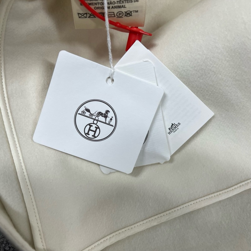 99新 Hermes 愛馬仕 25新款 羊絨外套 三粒扣翻領外套 40碼-3