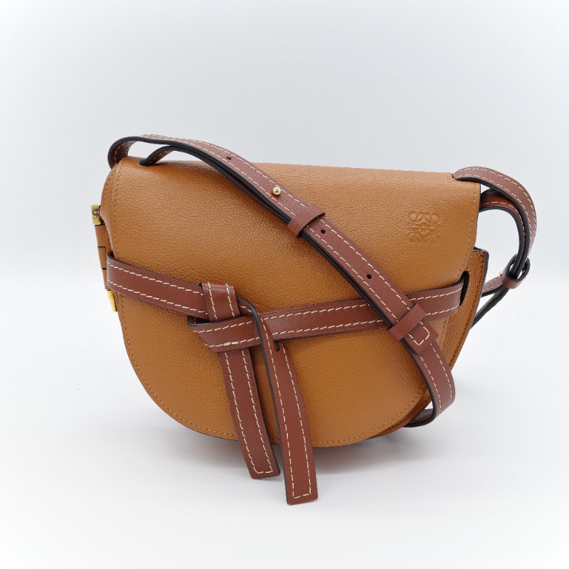 Loewe 羅威 Gate 牛皮 駝色 焦糖色 咖啡棕色 肩背包 斜背包-1