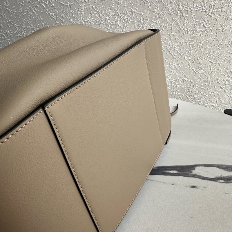 Loewe 大象灰吊床包❤️❤️❤️pm-6