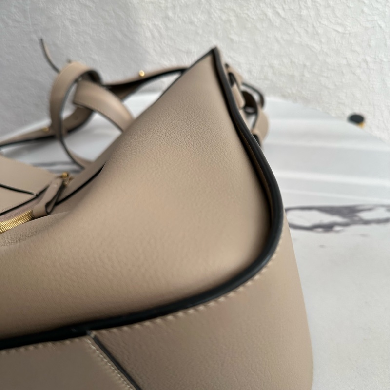 Loewe 大象灰吊床包❤️❤️❤️pm-9