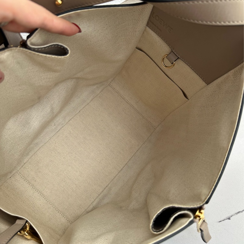 Loewe 大象灰吊床包❤️❤️❤️pm-10