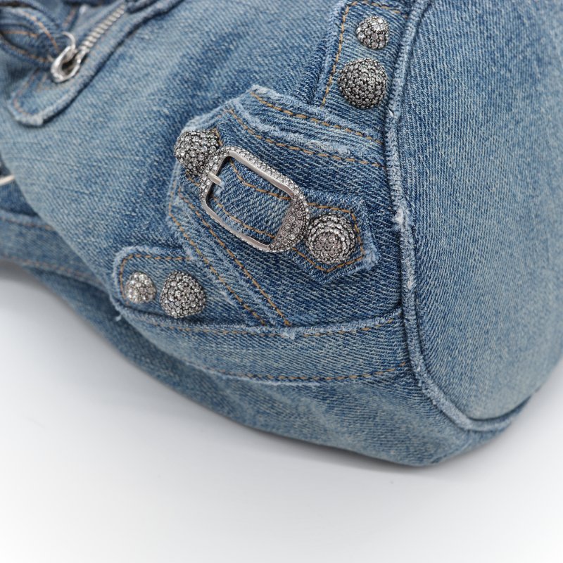 Balenciaga 巴黎世家 Le Cagole XS 藍色 水洗牛仔布 水晶鑲飾 肩背包 水桶包-10