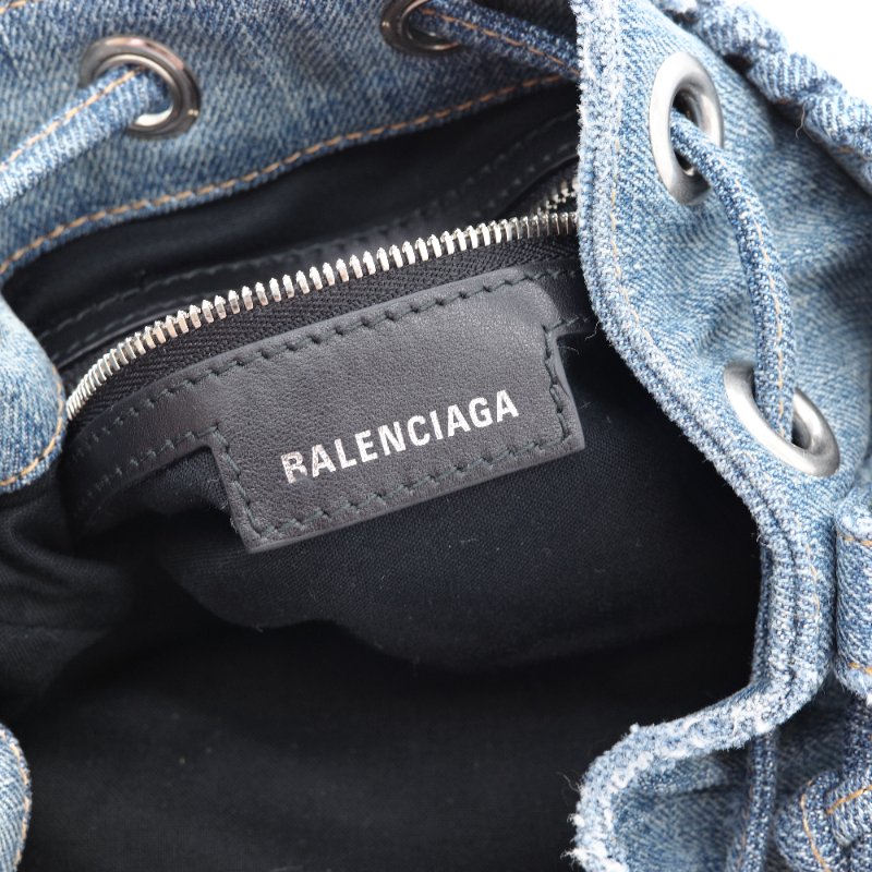 Balenciaga 巴黎世家 Le Cagole XS 藍色 水洗牛仔布 水晶鑲飾 肩背包 水桶包-12