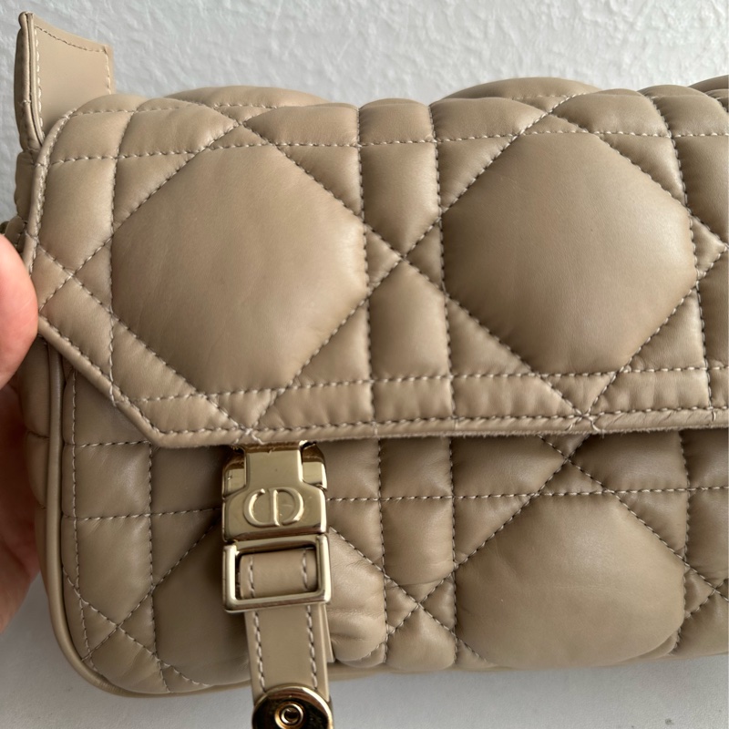 Dior 奶茶色黛妃超美斜背包❤️❤️-1