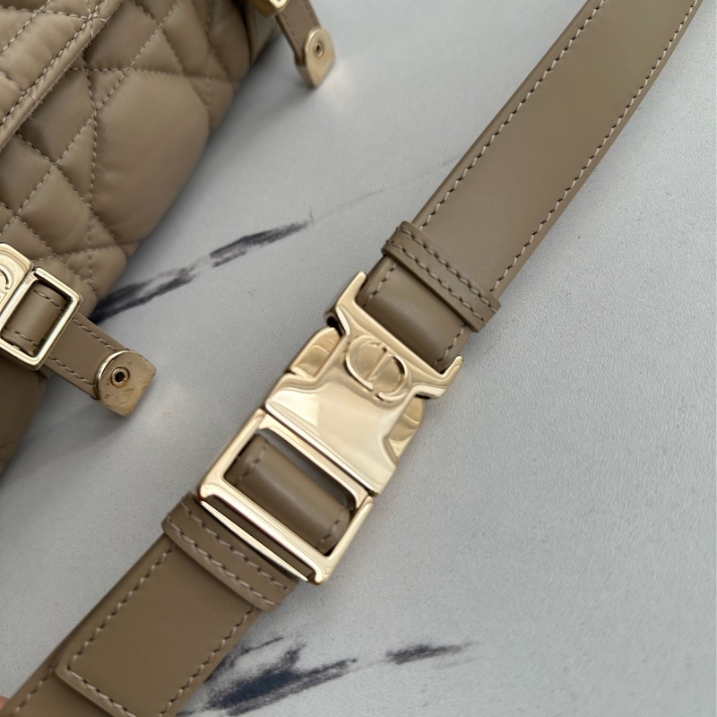 Dior 奶茶色黛妃超美斜背包❤️❤️-3