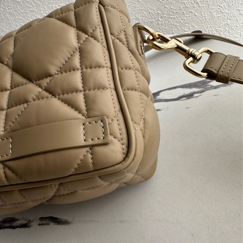 Dior 奶茶色黛妃超美斜背包❤️❤️-8