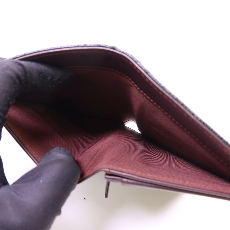 CHANEL 牛皮皮革Bifold Long Wallet金扣長錢包-9