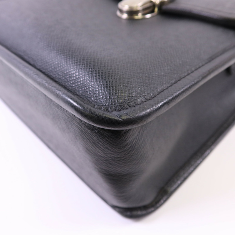 LOUIS VUITTON Taiga Anton Messenger Bag銀扣公事包-14