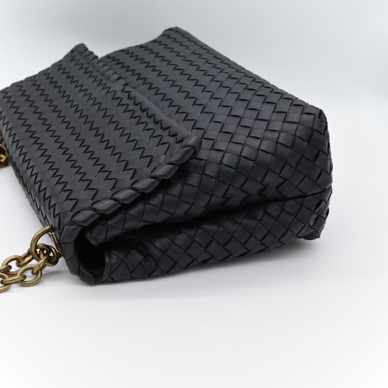 超級新♥️Bottega Veneta 寶緹嘉 Olimpia 大型 超級經典 雙鍊帶 黑色編織 小羊皮 肩背包 斜背包 通勤百搭-7