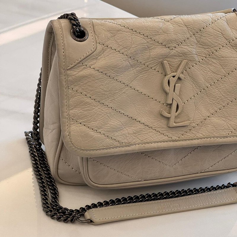 *SHIHNA名牌精品* YSL NIKI Baby 小號 奶油色抓皺皮革絎縫肩背包-1