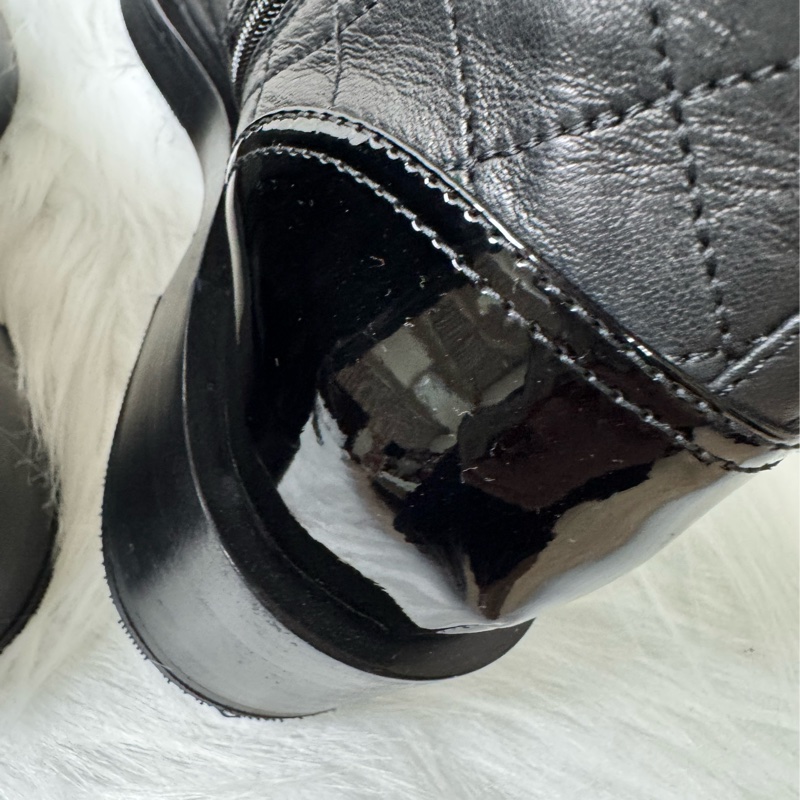 Chanel 黑色菱格紋羊皮靴-10