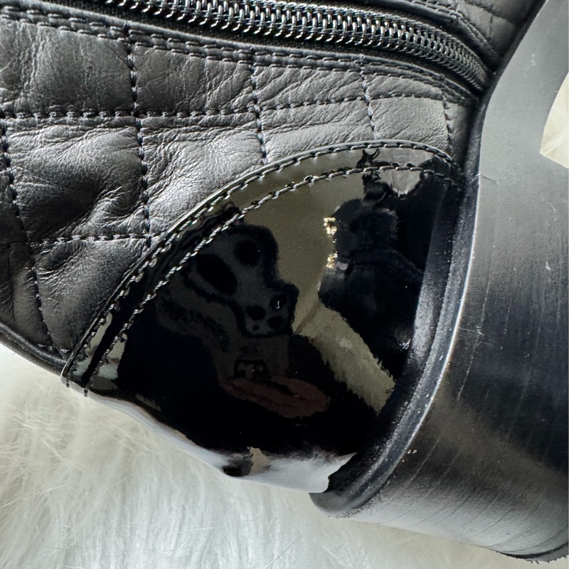 Chanel 黑色菱格紋羊皮靴-11