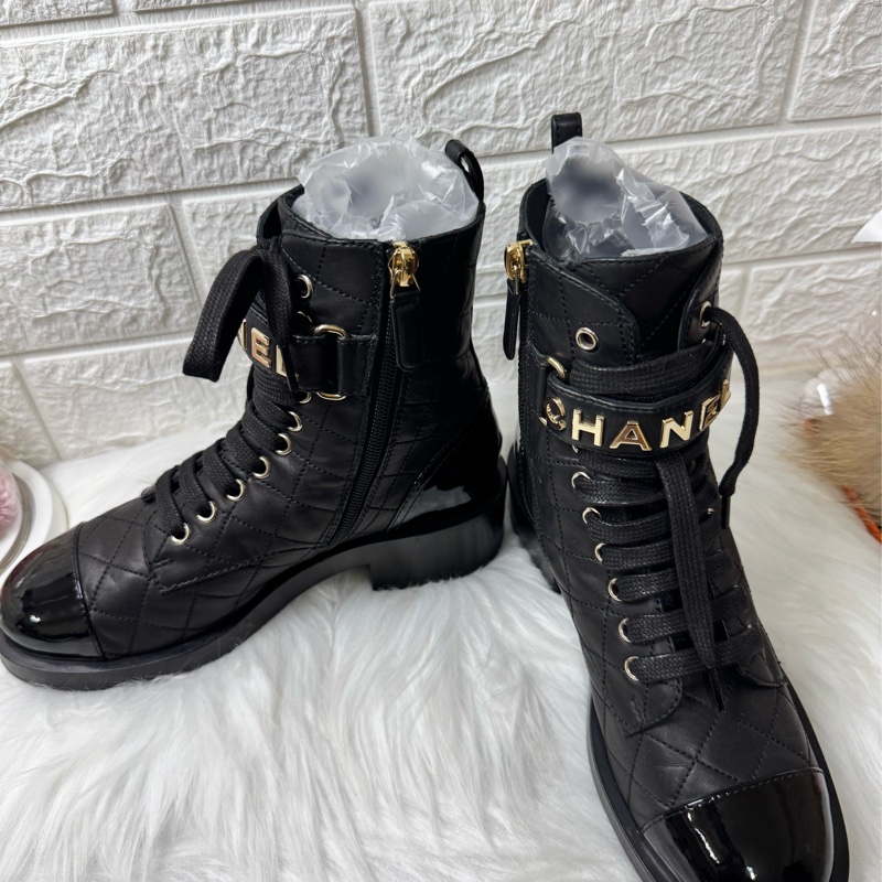 Chanel 黑色菱格紋羊皮靴-14