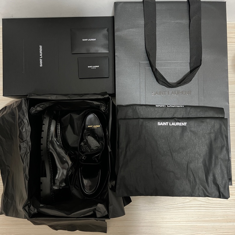 YSL MALO derbies in glazed leather亮皮德比鞋(黑)-4