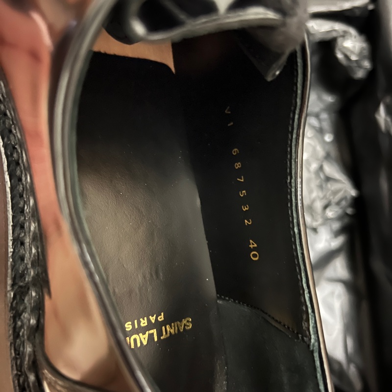 YSL MALO derbies in glazed leather亮皮德比鞋(黑)-9