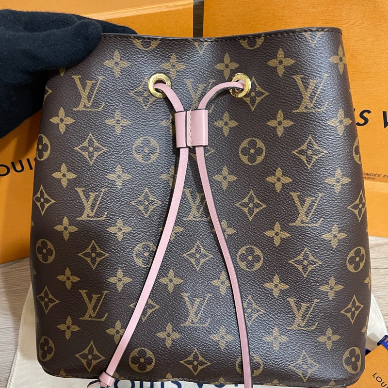 Lv老花經典水桶包-M44022(專櫃8萬多現在甜甜價出售❗️)-8