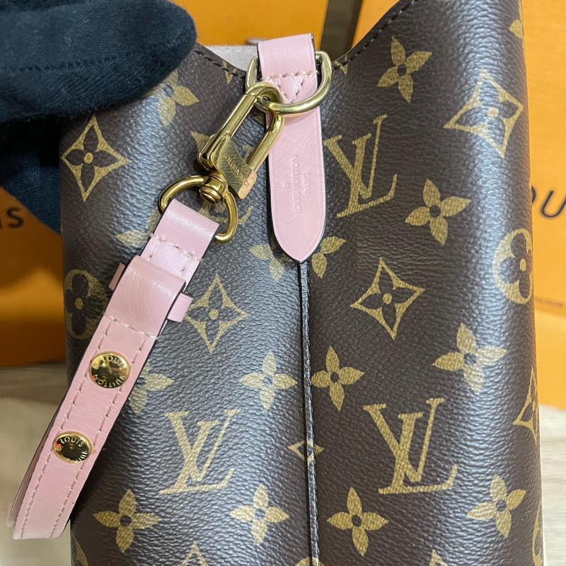 Lv老花經典水桶包-M44022(專櫃8萬多現在甜甜價出售❗️)-10