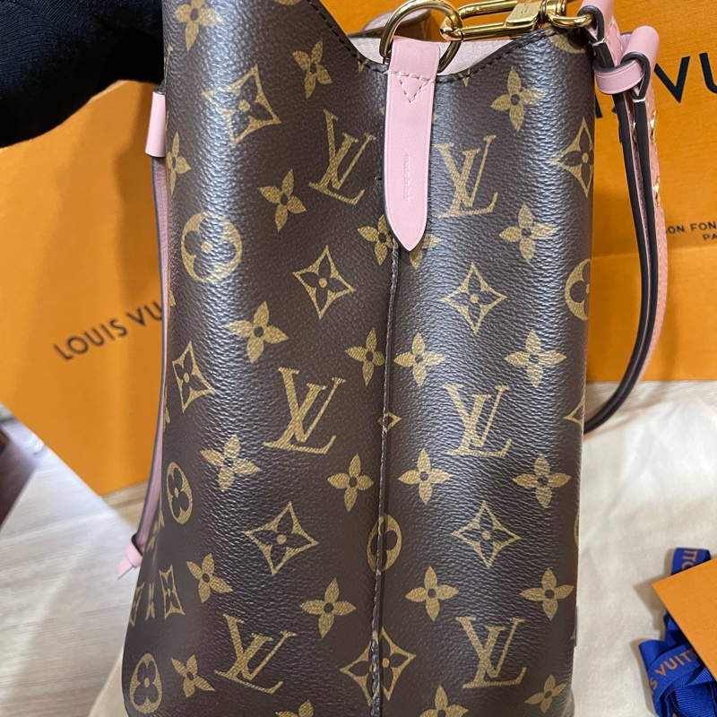 Lv老花經典水桶包-M44022(專櫃8萬多現在甜甜價出售❗️)-14