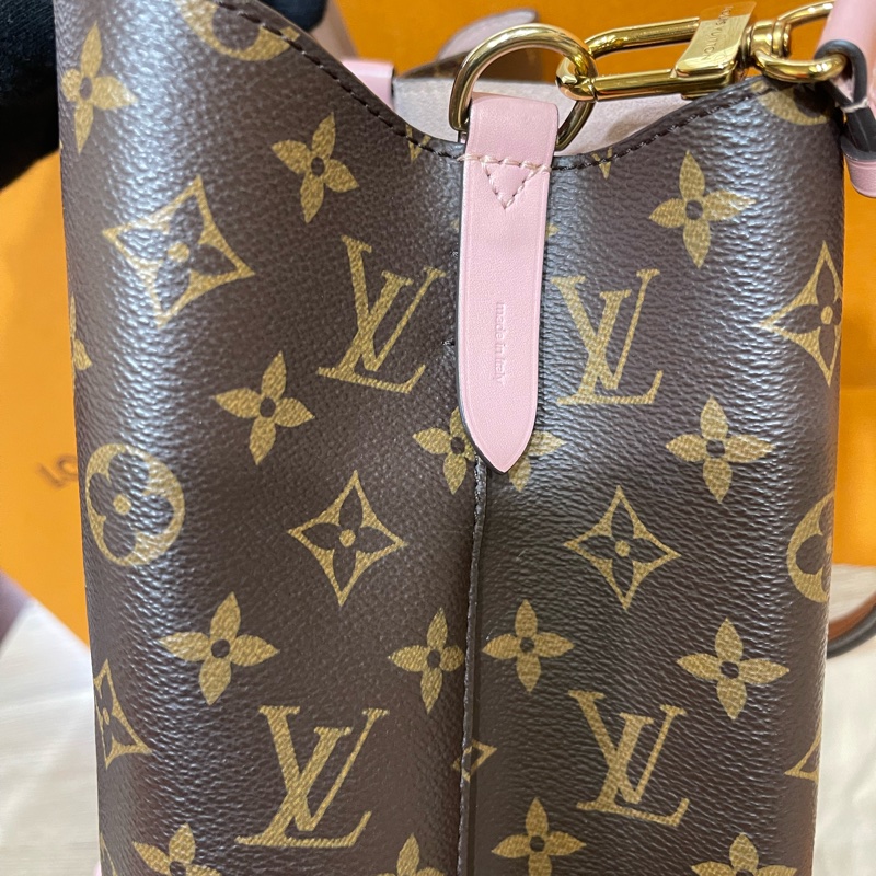 Lv老花經典水桶包-M44022(專櫃8萬多現在甜甜價出售❗️)-15