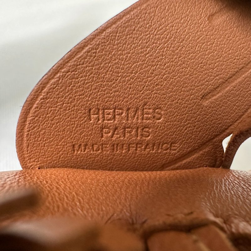 HERMES 金棕小飛馬吊飾-3