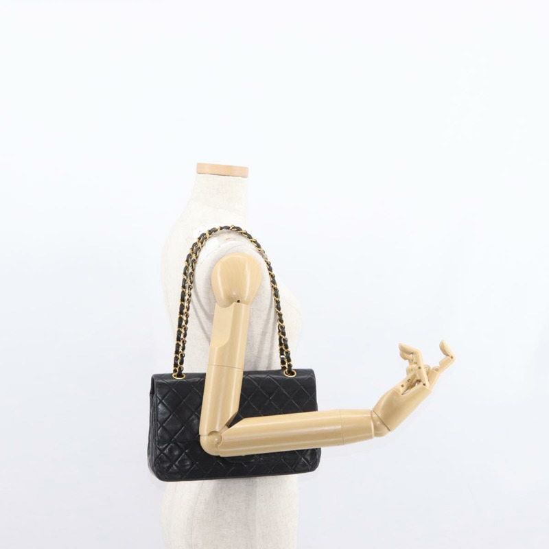 【日本直送】香奈兒 Matelasse 25 雙蓋鏈條包，羊皮材質，黑色，金色雙C標誌，正品編號 BA9003SAV-26