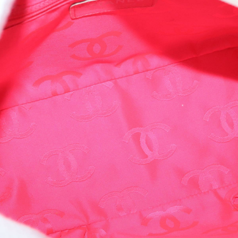 【日本直送】香奈兒 (CHANEL) 絎縫保齡球包 Cambon 系列小牛皮 白色 黑色 CC 標誌 Auth 156643V-9